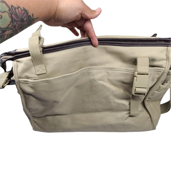 Eddie Bauer Tan Shoulder Crossbody Diaper Bag With changing Pad - Picture 6 of 6